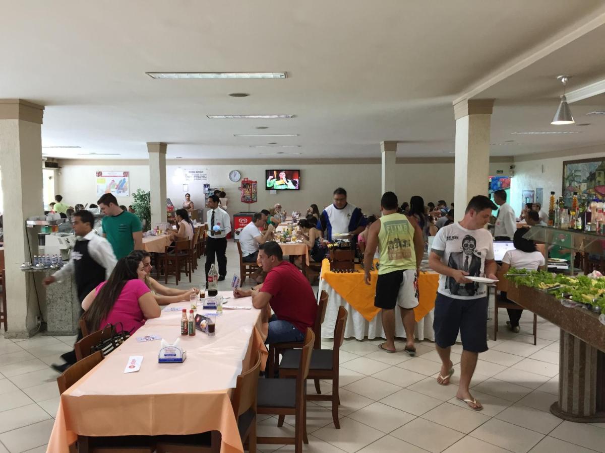 Hotel E Churrascaria Los Pagos Linhares Exteriör bild