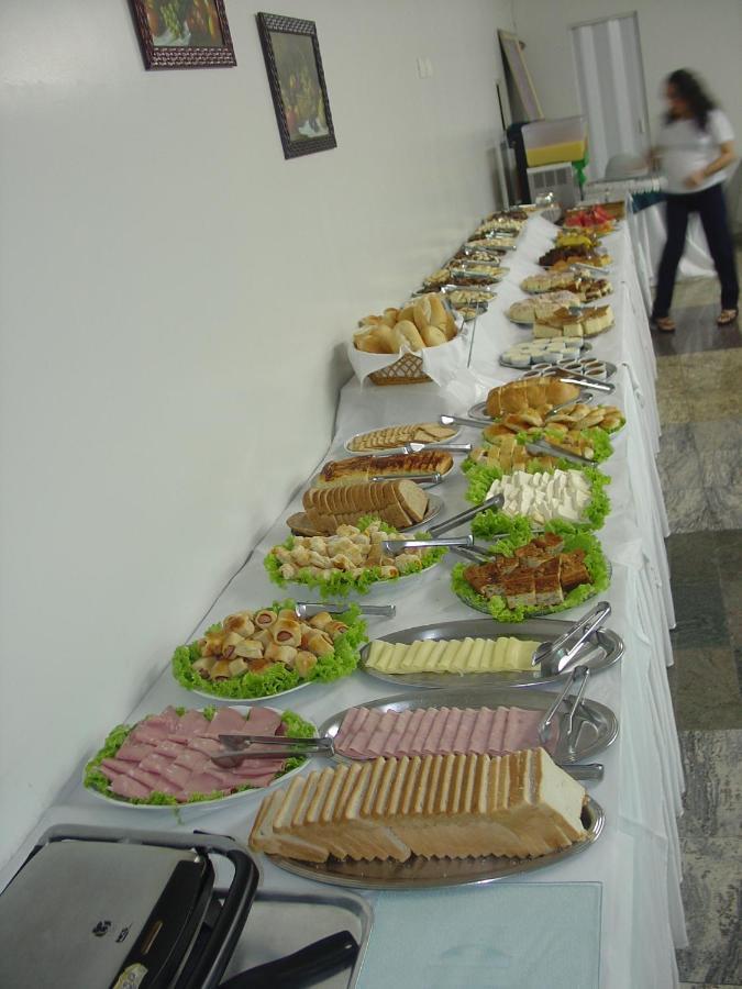 Hotel E Churrascaria Los Pagos Linhares Exteriör bild