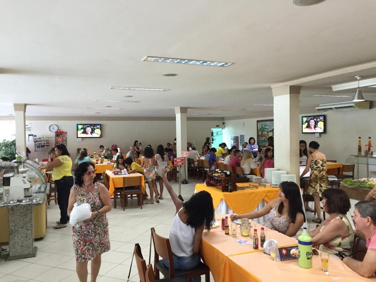 Hotel E Churrascaria Los Pagos Linhares Exteriör bild